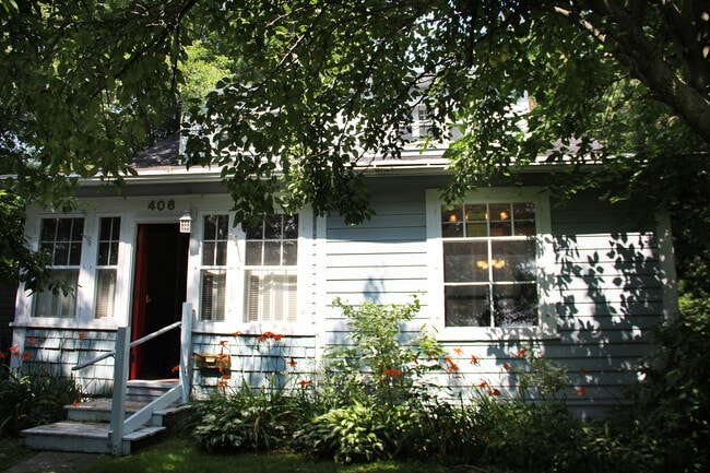 Building Photo - 406 Colchester Ave Rental