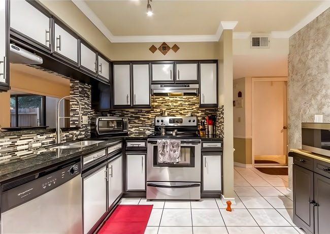 Photo - 5002 Corvette Dr