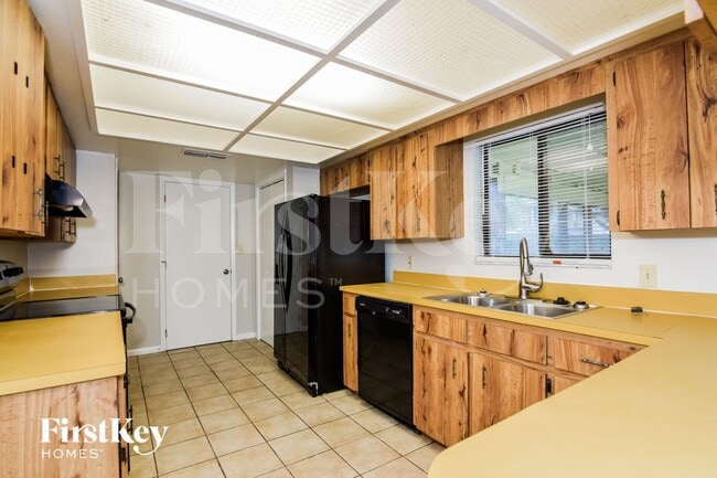 Photo - 5017 Kingswood Dr
