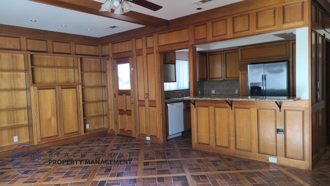 Photo - 11500 E 215th St