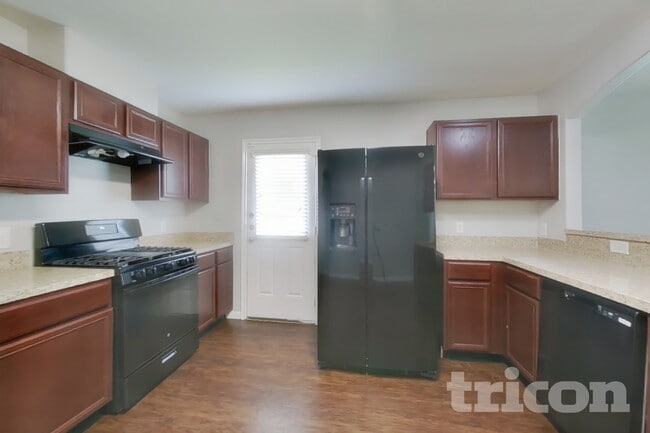 Photo - 21427 Wilona Way
