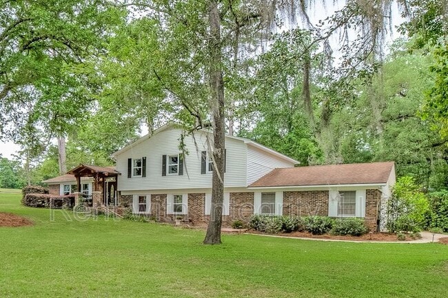 Photo - 3086 Waterford Dr