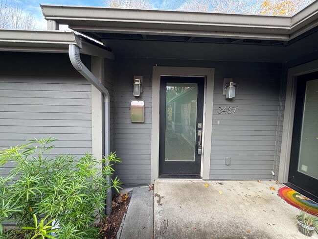 Building Photo - Beautiful 2-bedroom in SE Portland Sunnyside Neighborhood, Near Laurelhurst Park Unit 3437