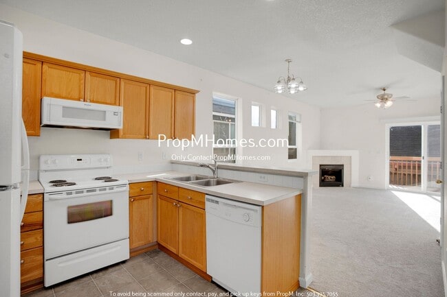 Photo - Cozy Three Bedroom Home in SE - New Photos!