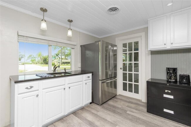 Photo - 495 S McCall Rd