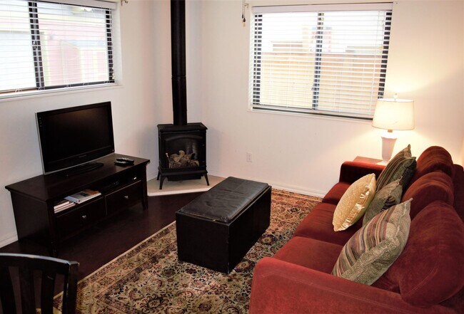 Photo - 820 NW Columbia St Unidad 820 Columbia ADU