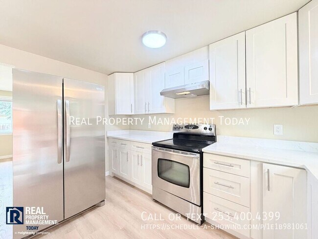 11104 Ainsworth Ave S