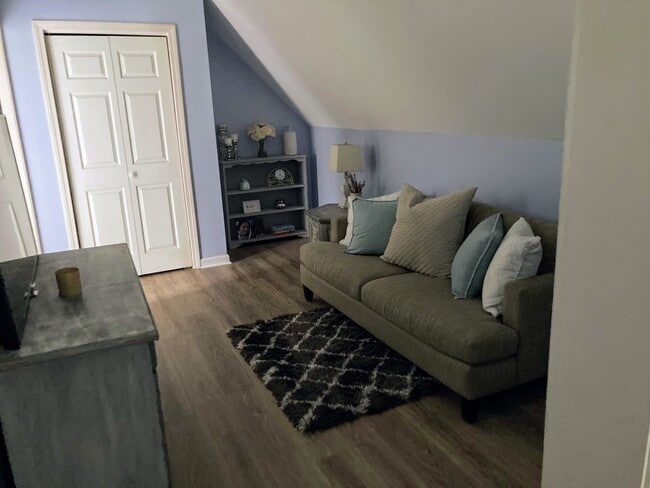 Photo - 6 Orchard Rd Unit 2