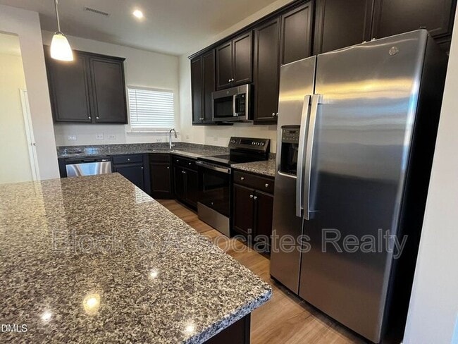 Photo - 1426 Cooper St