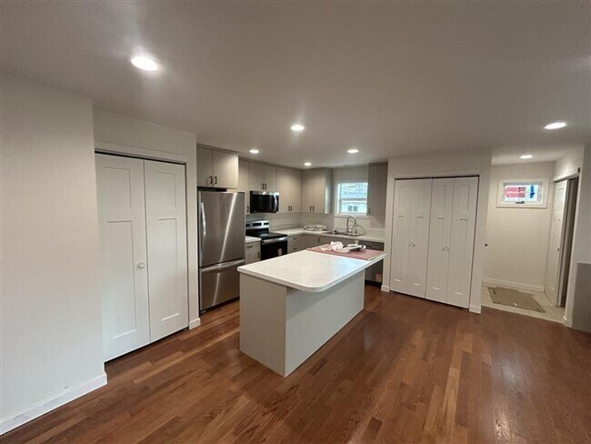 Photo - 118 S Harkness St Unidad A