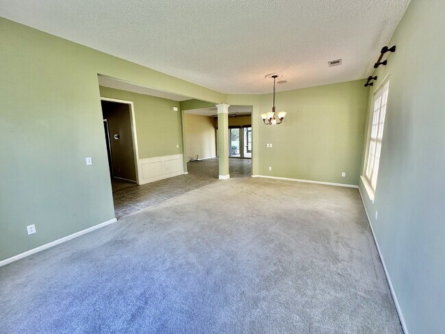 Photo - Outstanding Two Bedroom Home in Sun City!