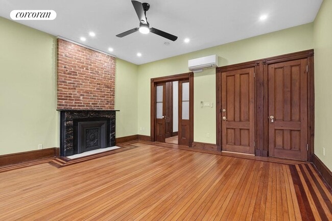 Photo - 446 E 118th St