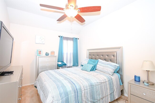 Photo - 23719 Parkwater Bridge Ln