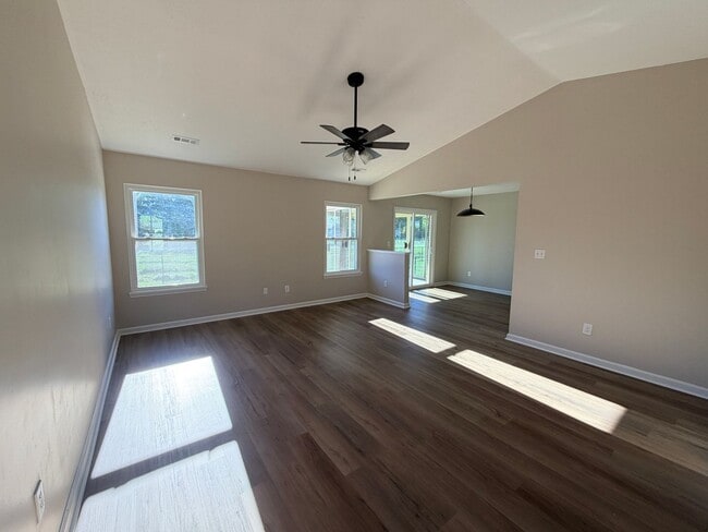 Photo - 6183 Pinnacle Blvd