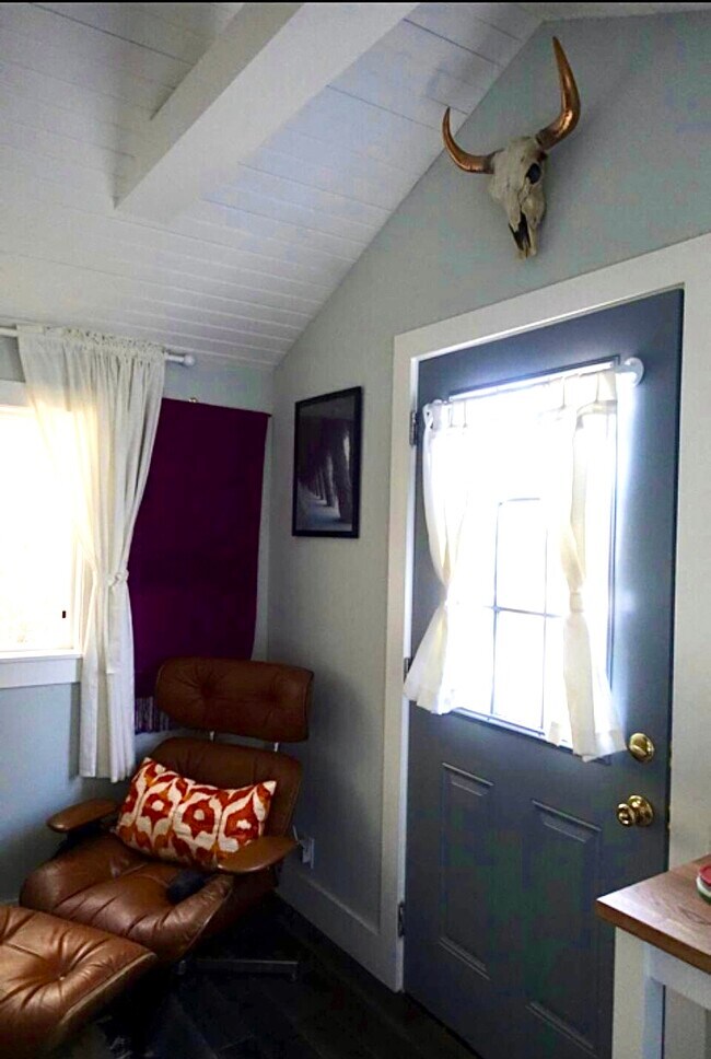 Photo - 575 Valle Vista Ave Unit 4