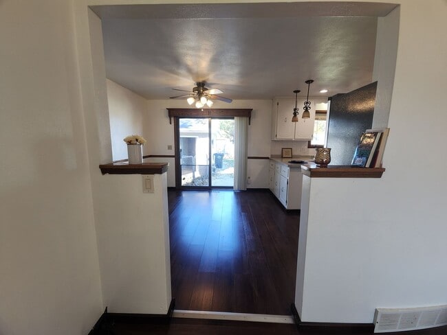 Photo - Family-Friendly 3BR Ranch with Home Office...