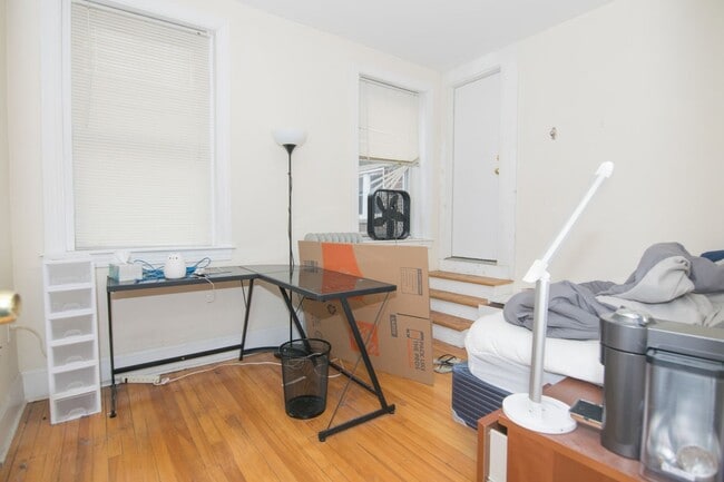 Photo - Brookline 3 Bed w/ Heat & Hot Water Included – Cats OK