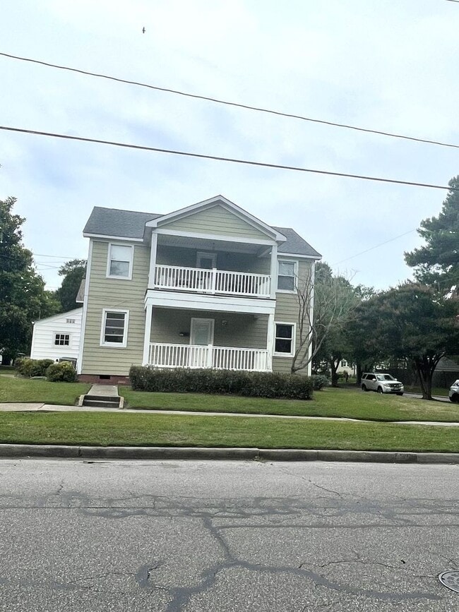 DOWNSTAIRS DUPLEX--2 BED/ 1 BATH IN THE HE... - DOWNSTAIRS DUPLEX--2 BED/ 1 BATH IN THE HE... House