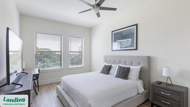 Photo - 5200 White Settlement Rd Unidad 2406