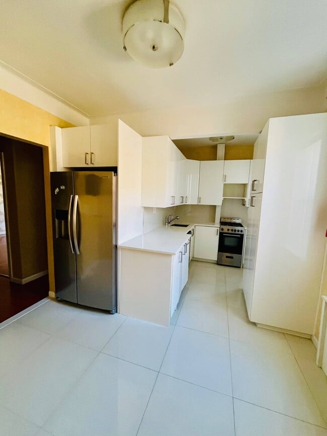 Photo - 3130 Brighton 6th St Unit #6