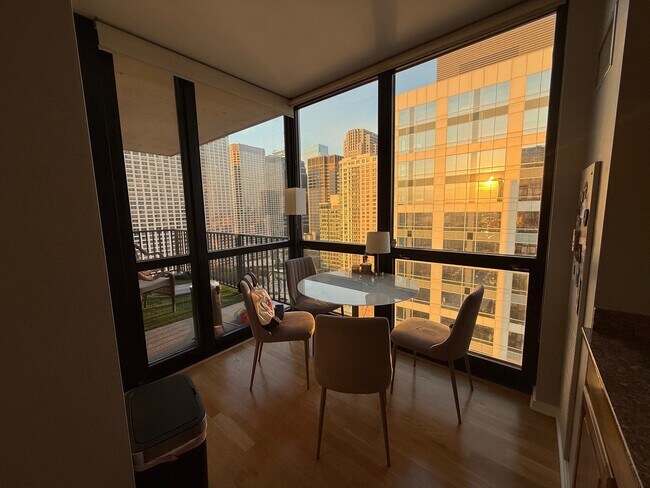 Photo - 210 S Desplaines St Unit 2110