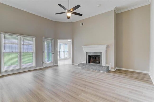 Photo - 1937 Ada Ln
