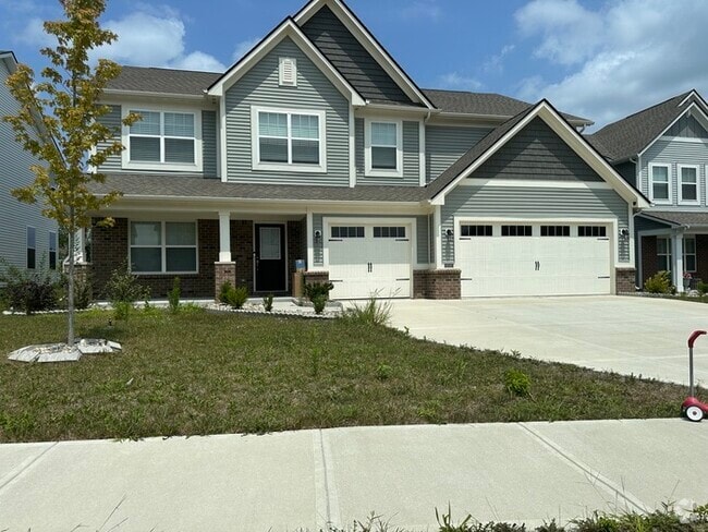 Building Photo - Big Danville Home Away From Home