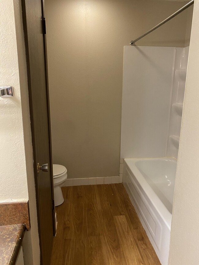 Photo - 2040 Edgewood Rd NW Apartment Unit 2040-02
