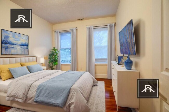 Photo - 3 bedroom in Brookline MA 02446 Unit 6