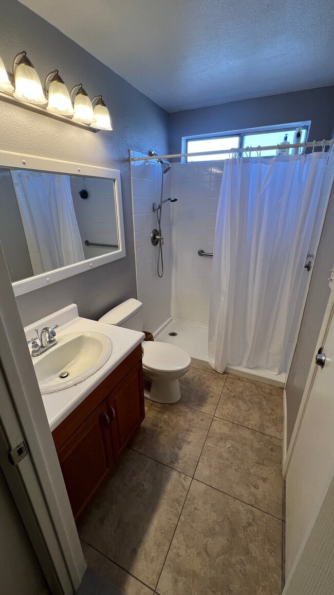 Photo - 1253 S Revere