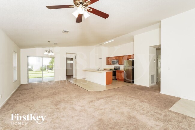 Photo - 1481 SW Kamchatka Ave