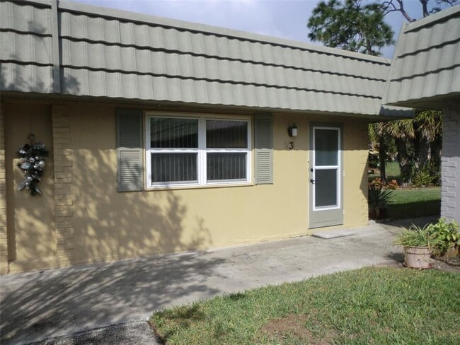 Building Photo - 201 Kings Blvd Unit 3 Rental
