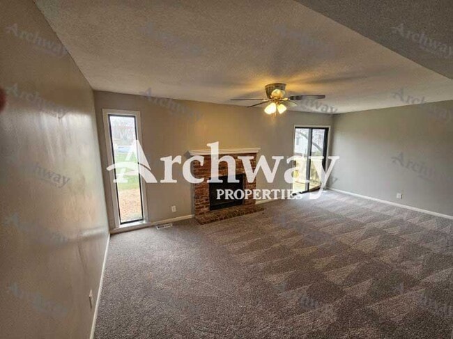Photo - 1267 Petzold Dr