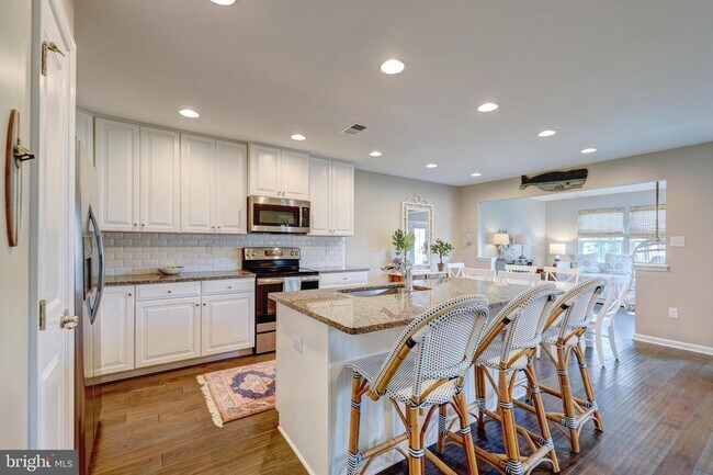 Photo - YEAR ROUND - UNFURNISHED SINGLE FAMILY - FRANKFORD