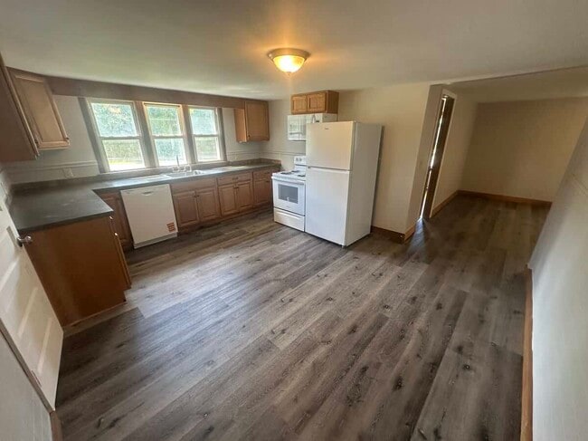 Building Photo - 76 Bay Rd Unit 1 Rental