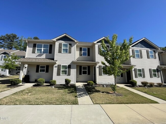 Photo - 2062 Wiggins Village Dr