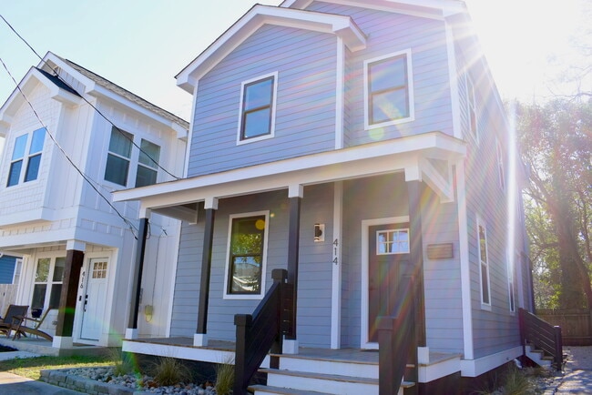 Photo - 414 Queen St