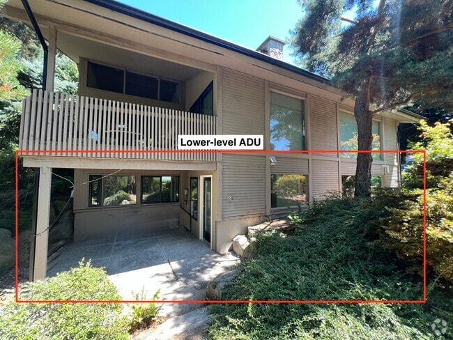 Building Photo - 4204 85th Ave SE Rental