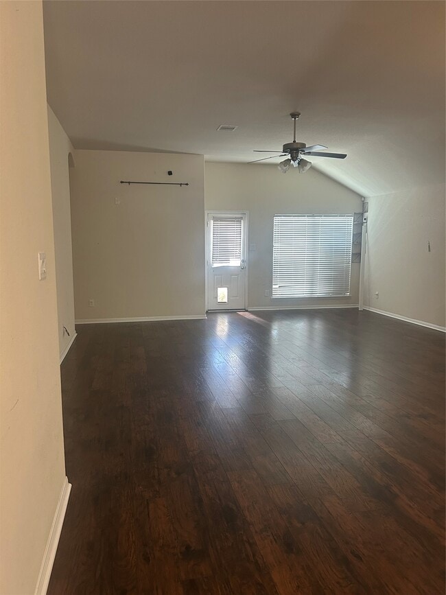 Photo - 8407 Broadleaf Ave