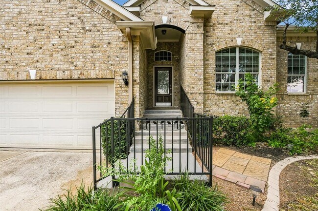 Photo - 401 King Eider Ln
