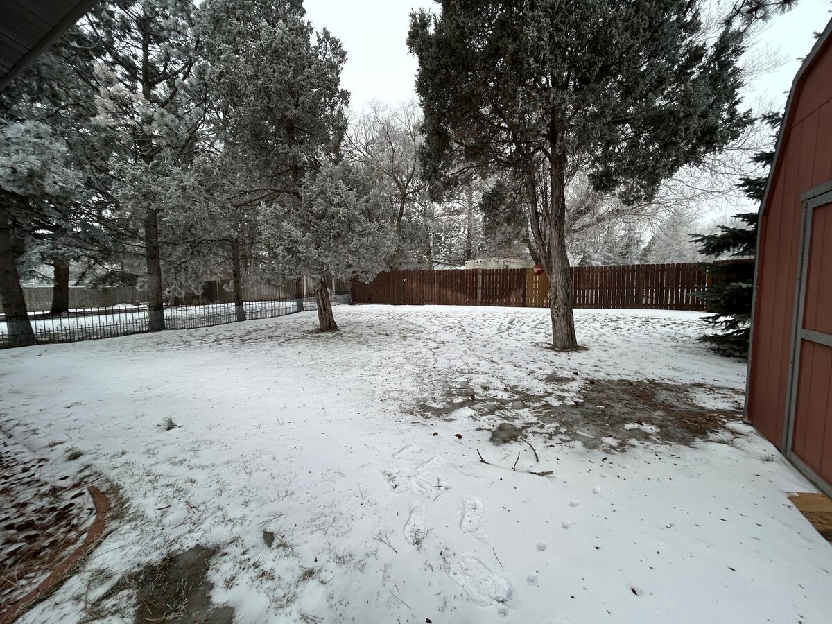 Photo - Lovely, Spacious 4 bedroom house