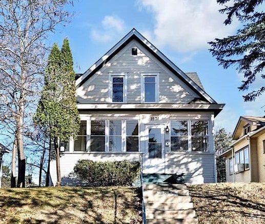 Building Photo - 1571 7th St E Rental