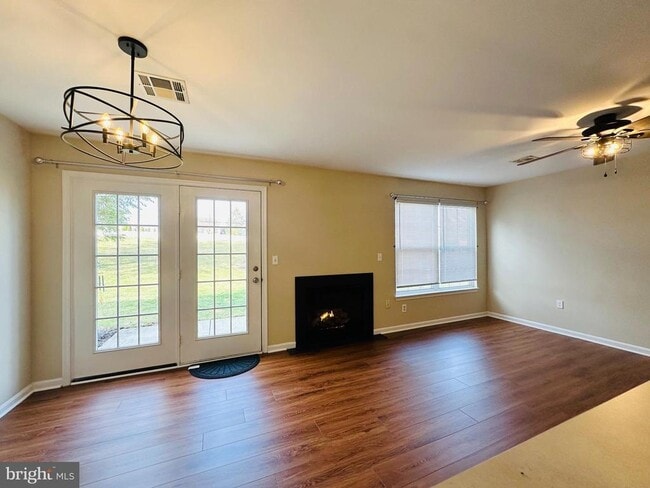 Photo - 109 Cardinal Ln