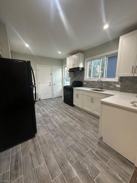 Building Photo - 174 Watson Ave Unit 1