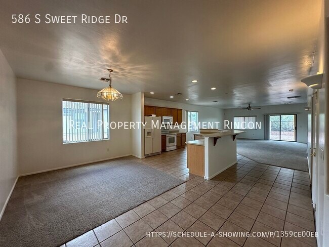 Photo - 586 S Sweet Ridge Dr