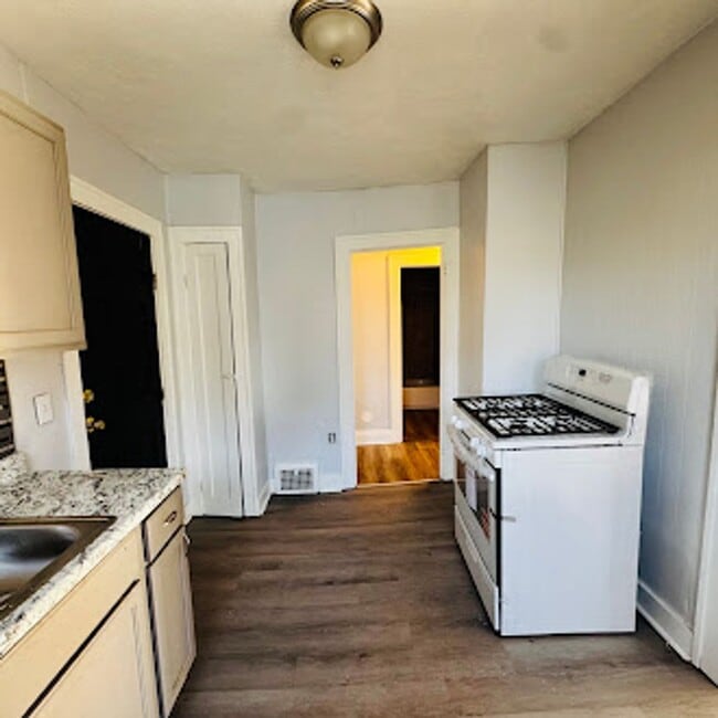 Photo - 1333 E 188th St Unit 1333 E 188th  2