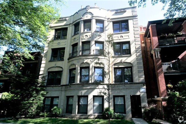Building Photo - 1432 W Farragut Ave Rental