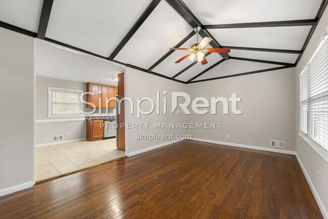 Photo - JUST REDUCED! RENOVATED 3/1 IN Forest Park...