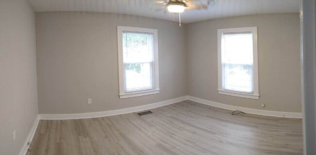 Photo - 19 Theresa Dr