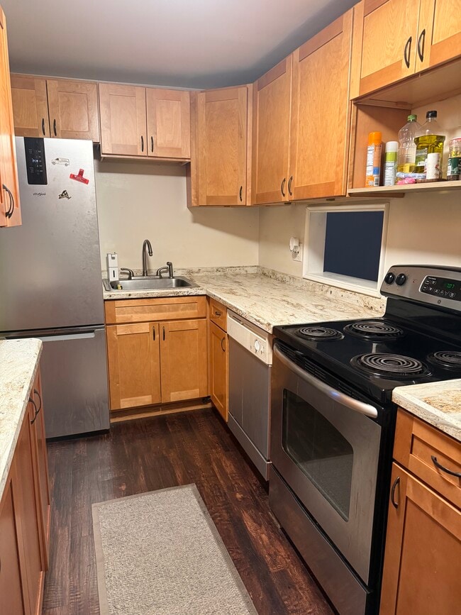 Kitchen - 219 Elm St Unit 219 Elm St., Albany